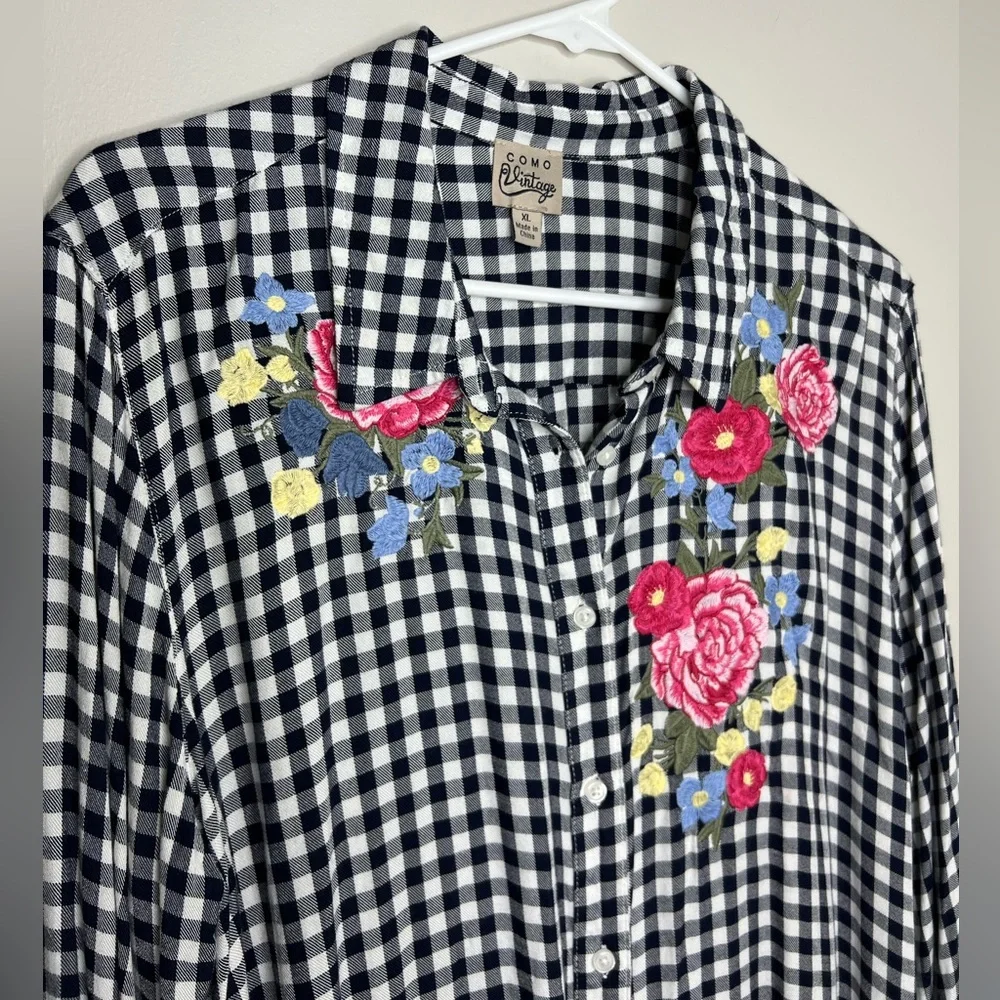 COMO VINTAGE - floral embroidered checkered button down shirt. XL - 🤩 - Picture 3 of 9